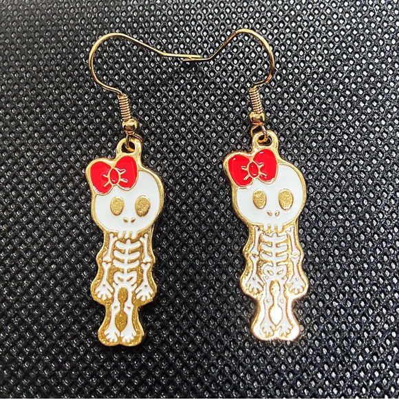 Earrings Skeleton Skull Bow Kawaii Cute Halloween Witchy Jewelry Whimsy Goth - Picture 2 of 4